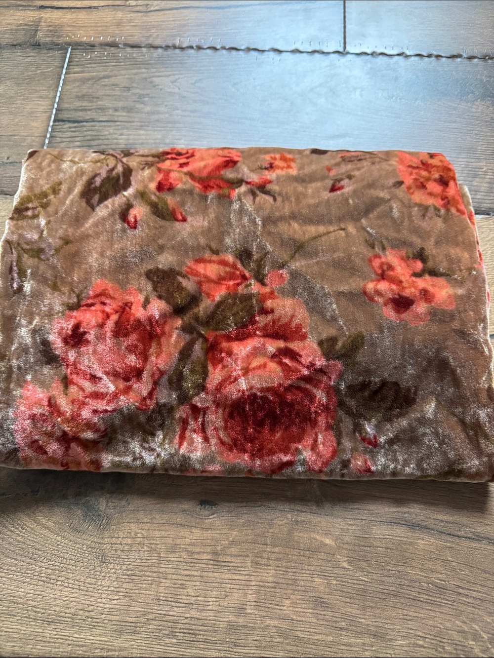 Lauren Ralph Lauren Velvet Floral scarf wrap